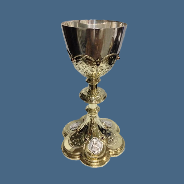 Cáliz restaurado